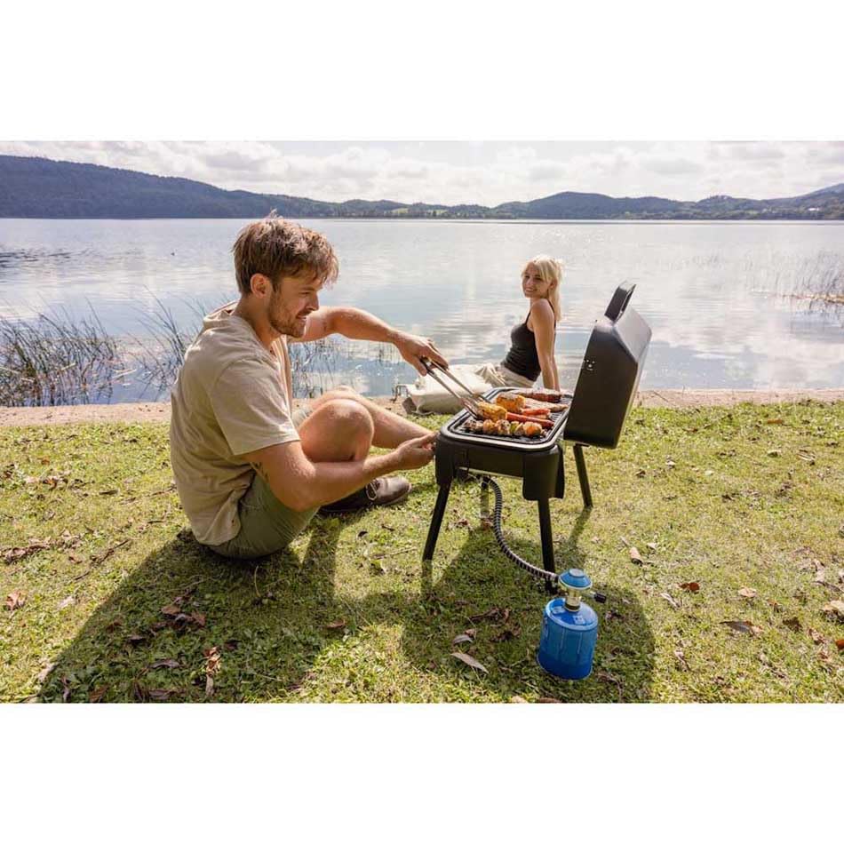 Campingaz Barbacoa de gas Tour & Grill CV Plus | Se puede usar como barbacoa de mesa o de pie | Barbacoa portátil con tapa y patas desmontables | Para acampada, balcón y terraza | 2400 W