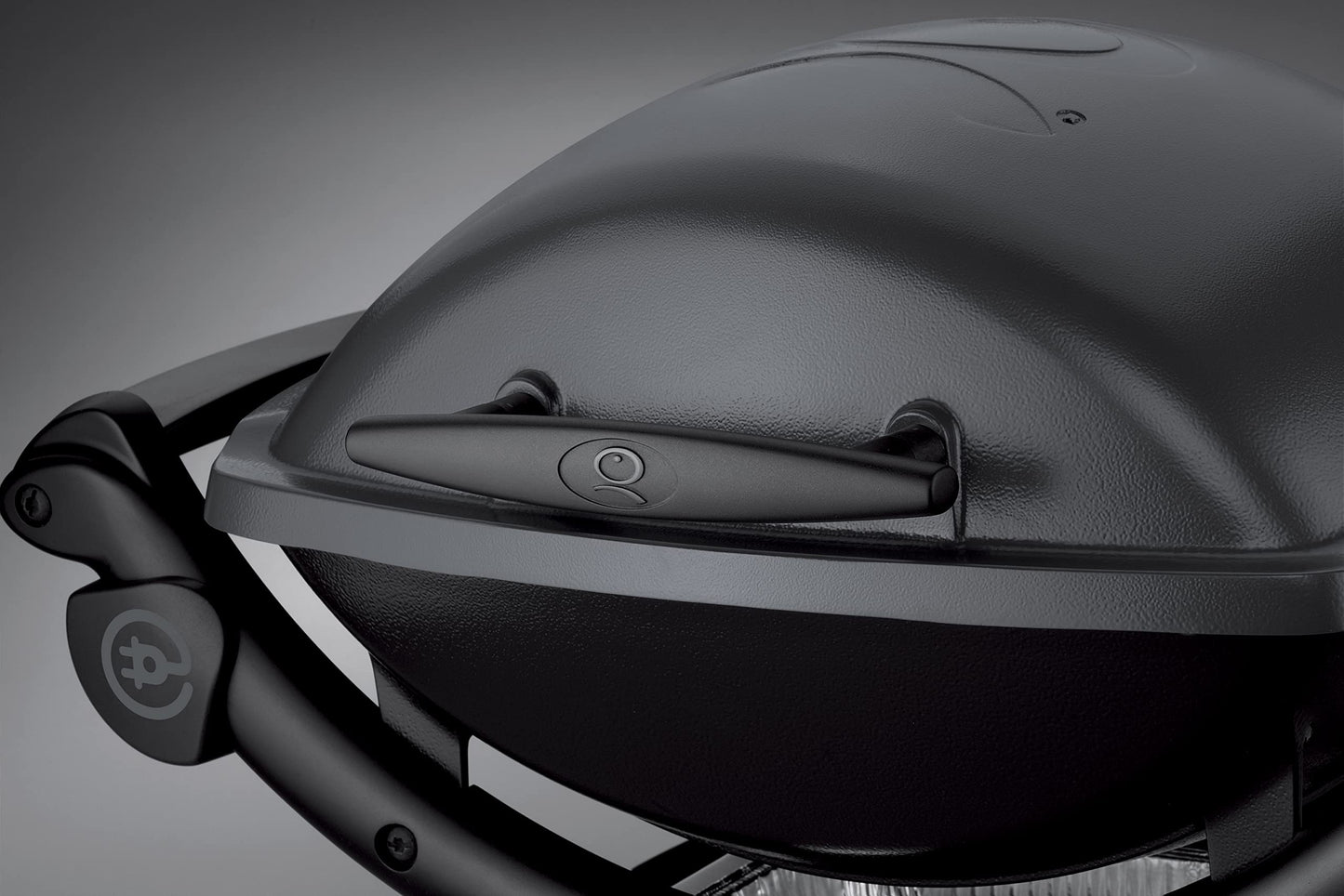 Weber Q1400 Barbacoa eléctrica, área de cocción de 43 x 32 cm, portátil, parrilla de hierro fundido esmaltado dividida en 2, tapa y cuba de aluminio fundido - Gris Oscuro (52020053)