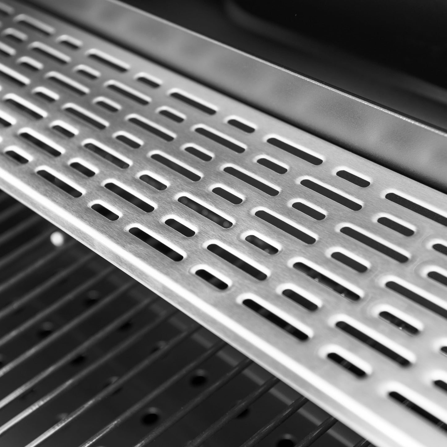 MasterCook Barbacoa de carbón de acero con ruedas resistente y estable con doble parrilla, termómetro y ajuste de la cesta de barbacoa, barbacoa de carbón con estantes laterales
